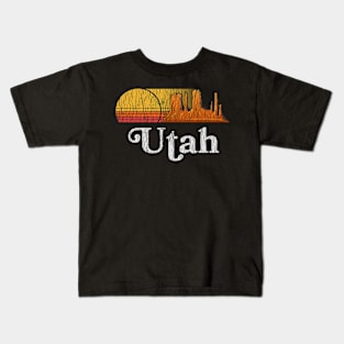 Vintage Retro Utah Mountain Hiking Camping Kids T-Shirt